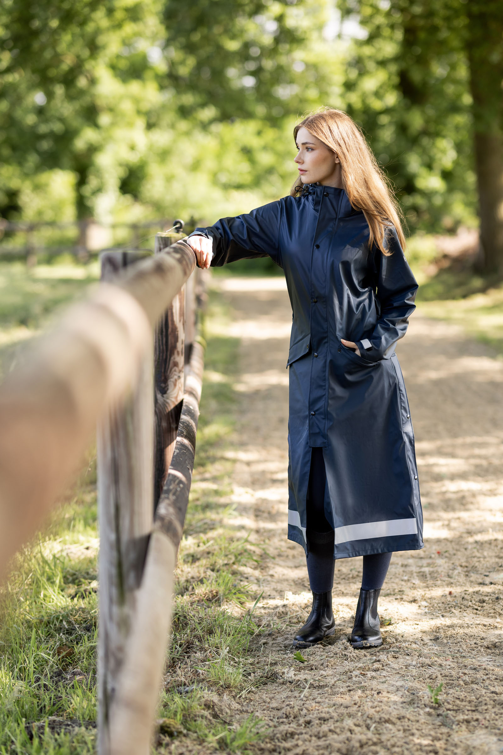 Horze Hazel Langer Damen-Regenmantel mit Schlitzen