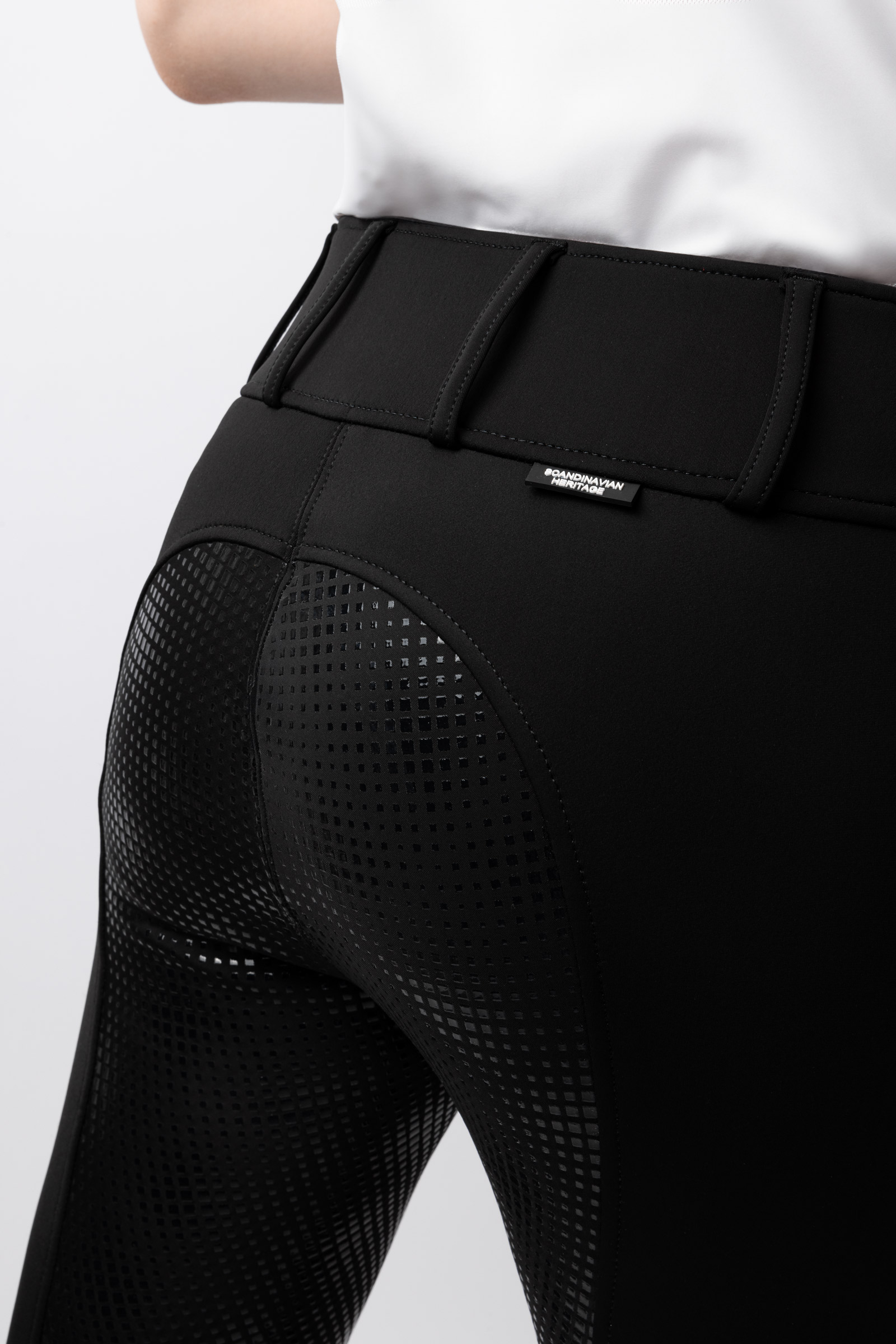 Horze Grand Prix Damen Winterreithose aus Softshellmaterial mit Vollbesatz und Silikon Grip