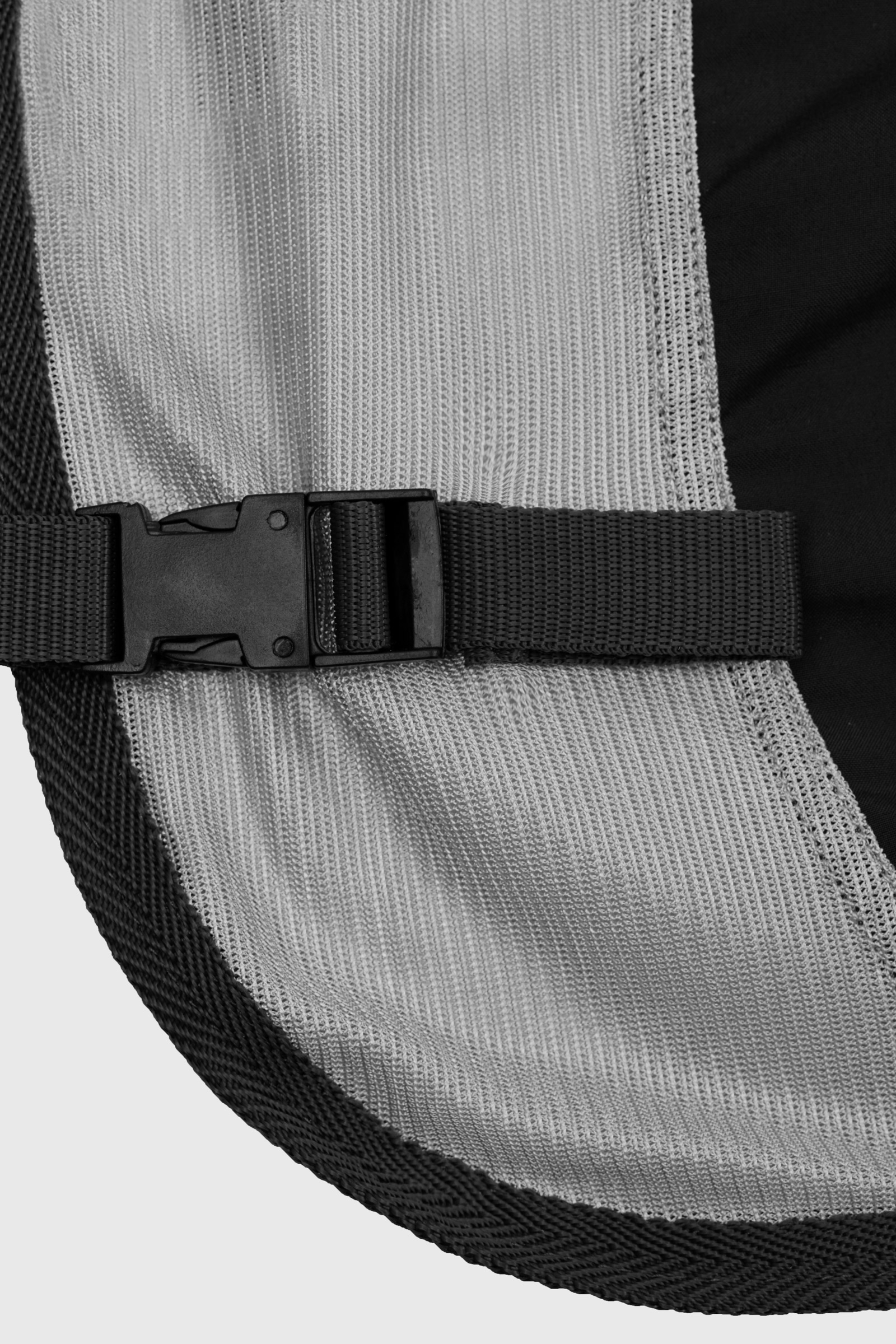 Horze Paso Fino Fliegenausreitdecke mit abnehmbarem Halsteil und UV Schutz