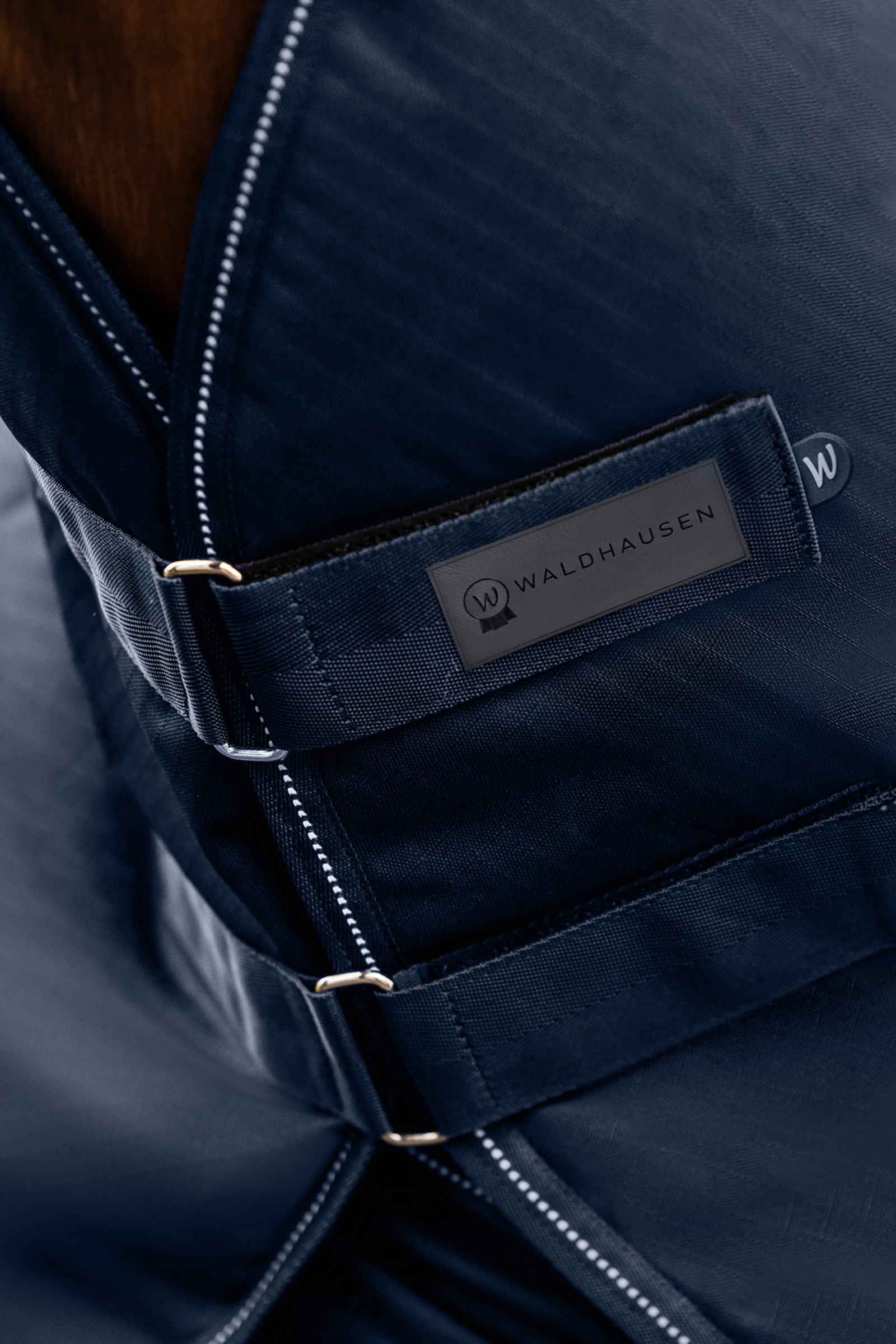 Waldhausen 600D Outdoor Neck Rug, 200 g