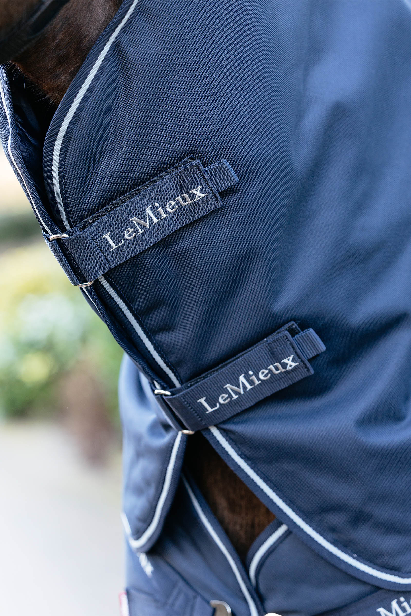 LeMieux Arika Storm-Tek Weidedecke mit abnehmbarem Halsst&uuml;ck, 200 g