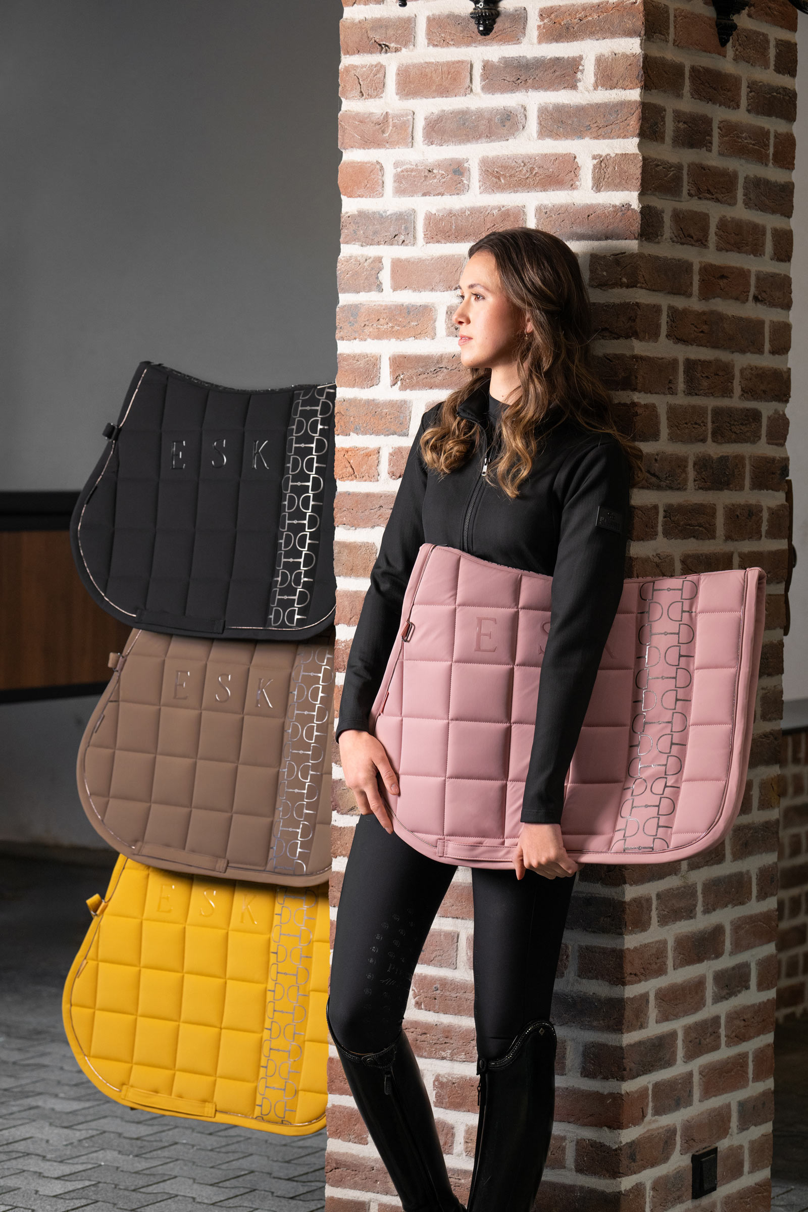 Eskadron Platinum 25 Big Square Softshell Dressurschabracke