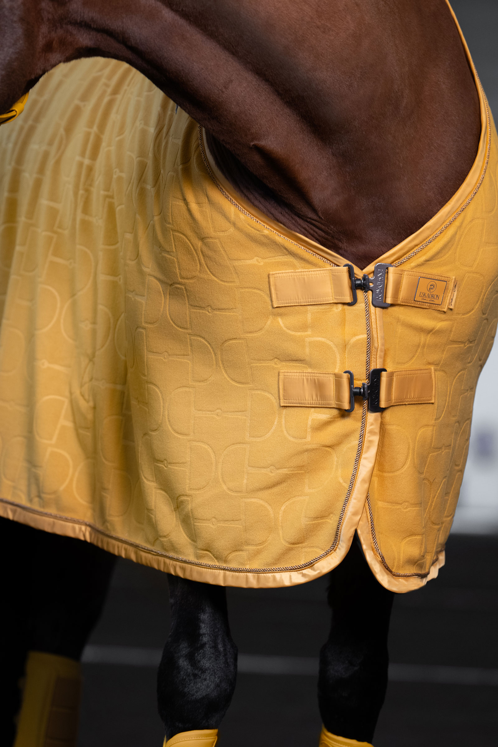 Eskadron Platinum 25 Fleece Stamp Bit Abschwitzdecke