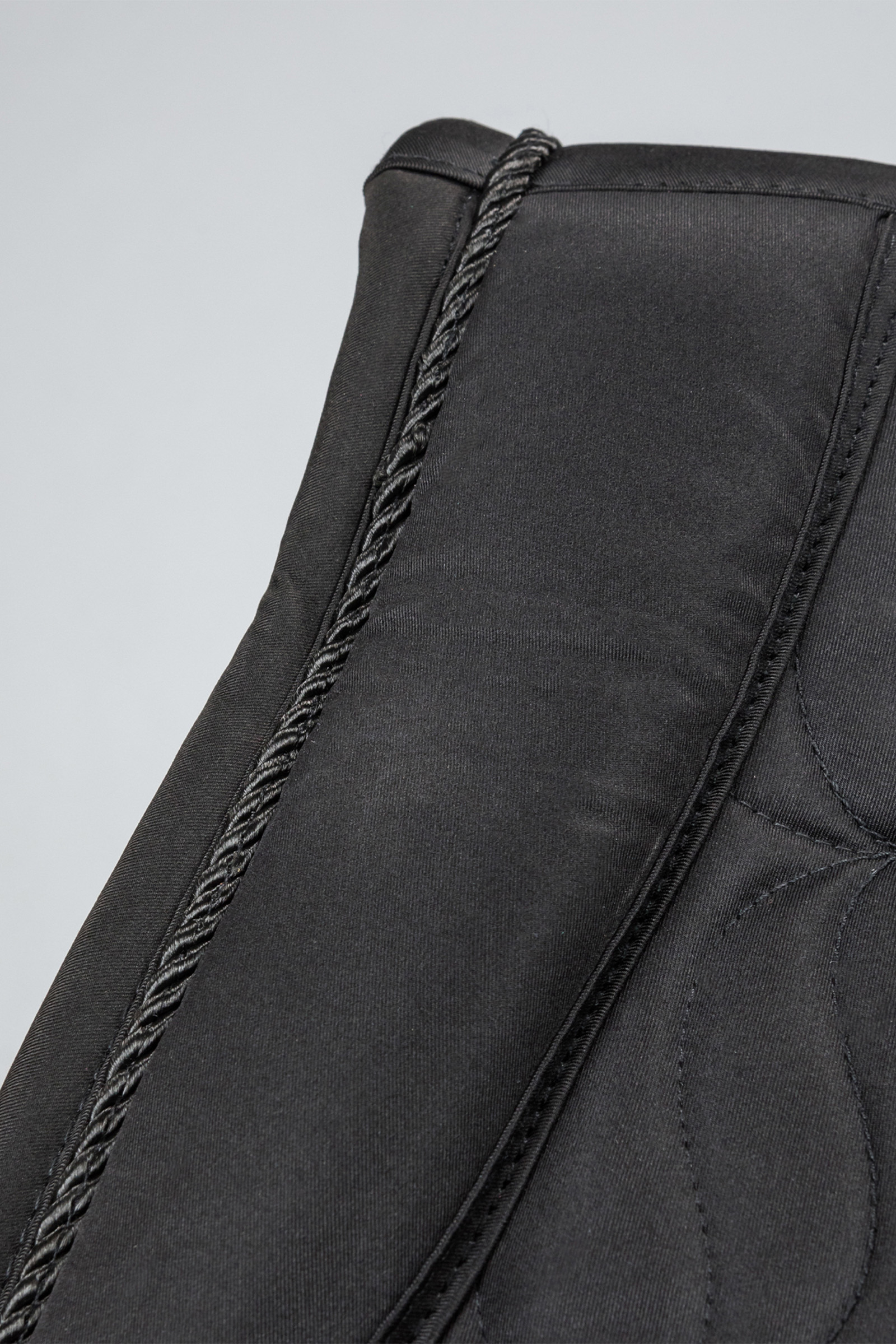 Back on Track Deep Nights Springschabracke