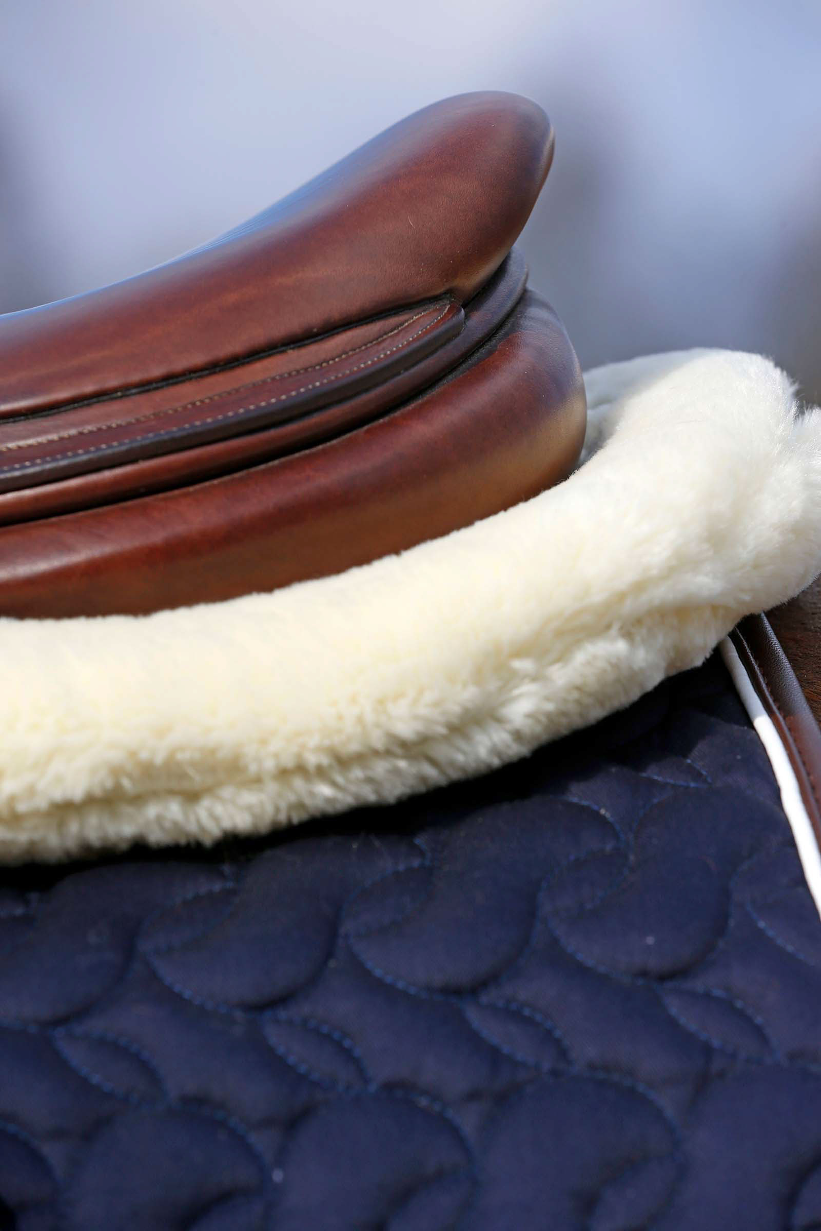 Kentucky Horsewear Absorb Lammfell Sattelpad