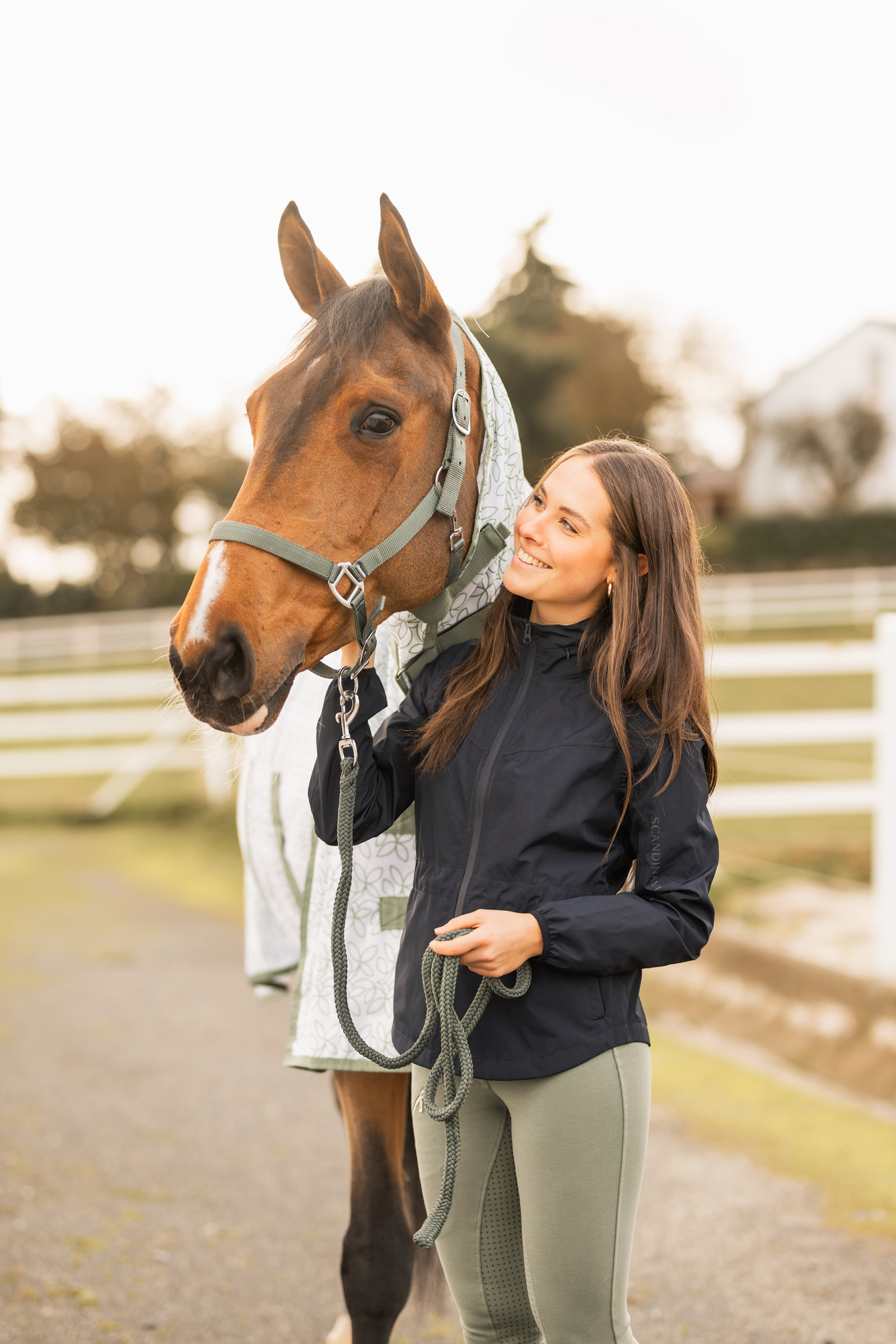 Horze Fiora leichte wasserdichte Damen-Reitjacke