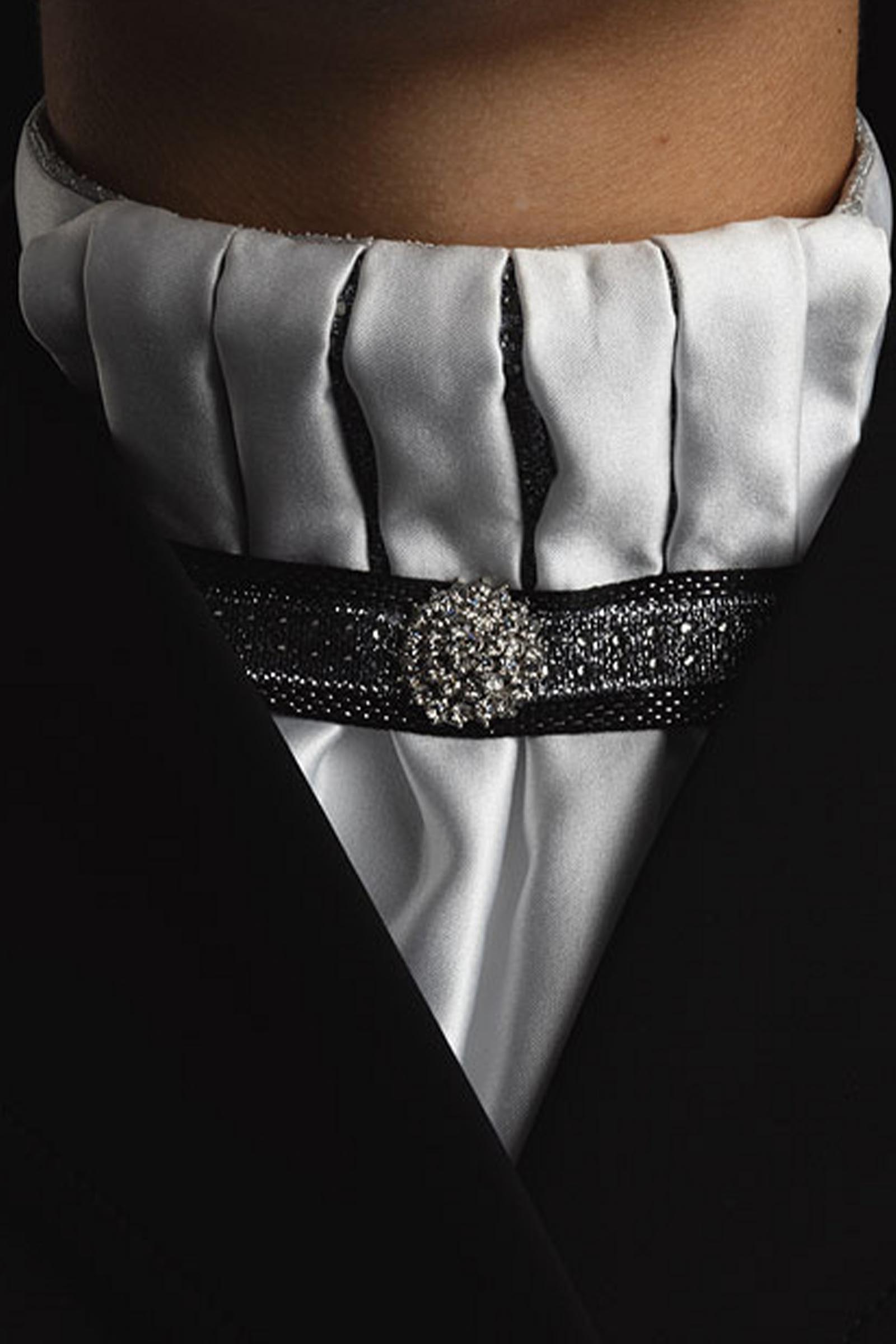 ANKY Competition Damen Plastron mit Faltenkragen