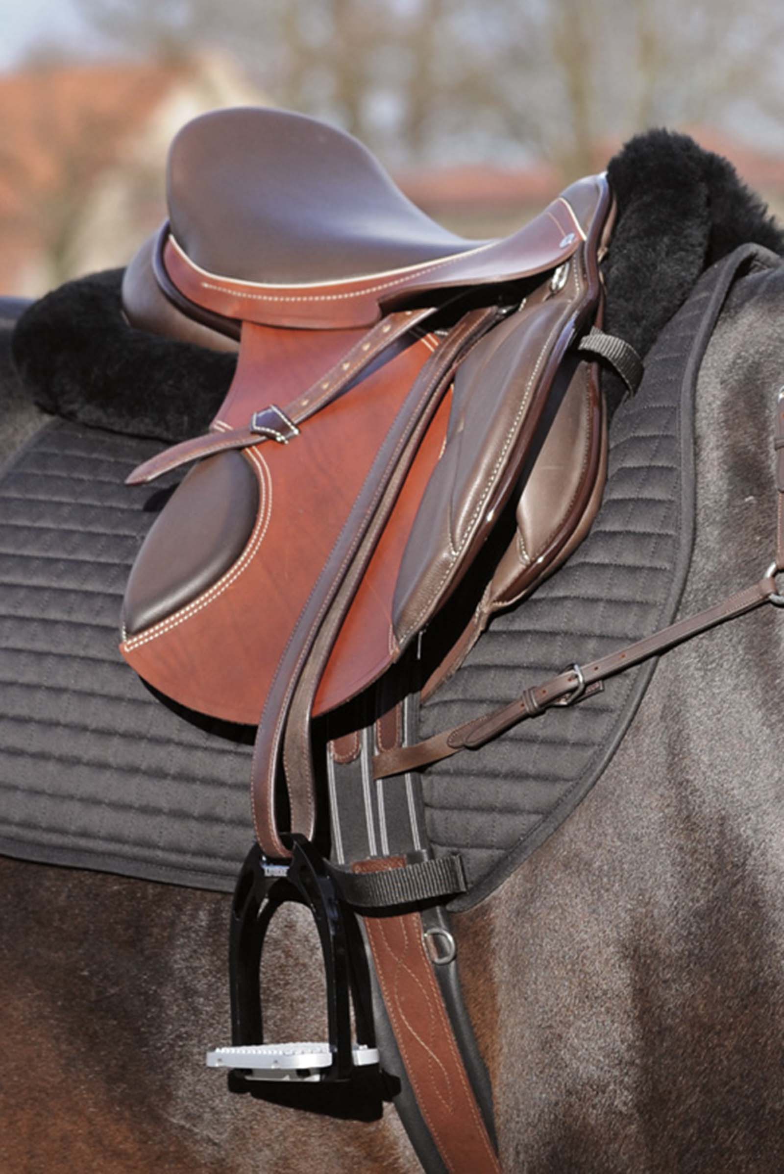 Kavalkade Sattelkissen m.med.Lammfell, mit Taschen