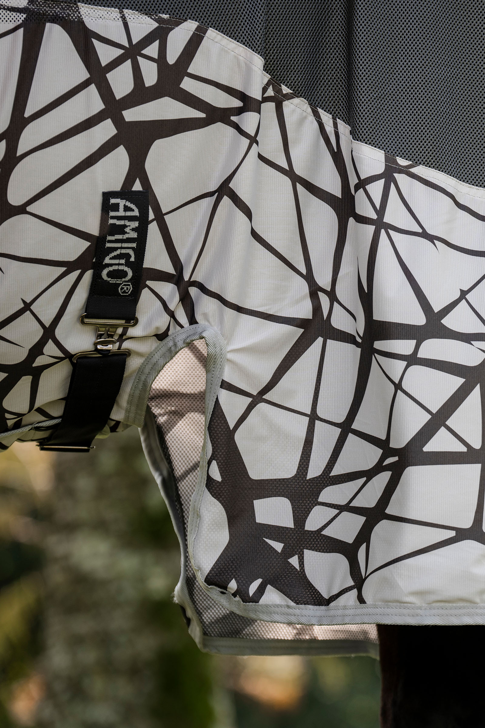 Horseware Amigo CamoFly Fliegendecke mit abnehmbarem Halsteil