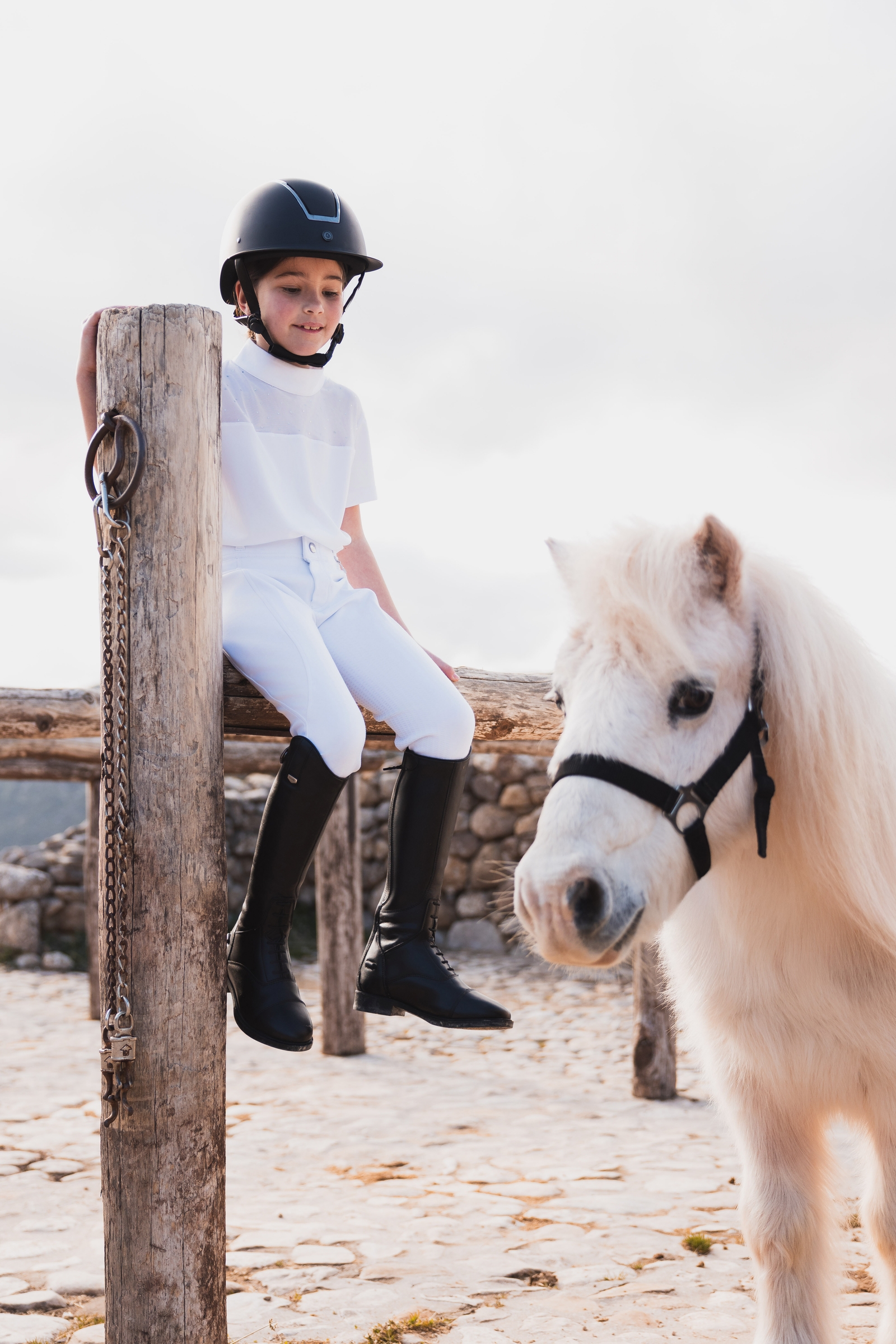 Horze Young Rider Kaya Turniershirt mit Kristalldetails