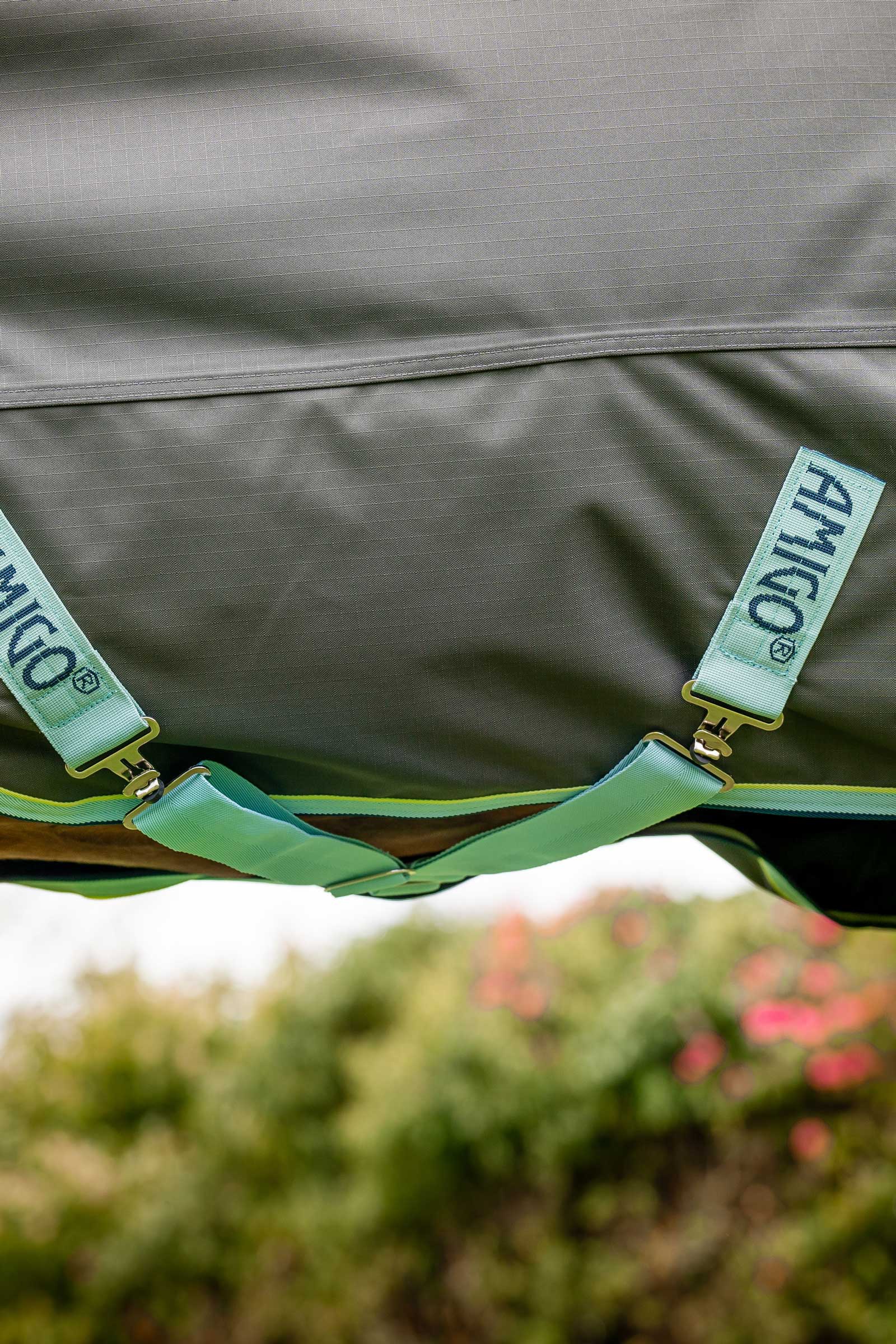 Horseware Amigo Hero Ripstop Plus Weidedecke mit abnehmbarem Hals, 200g